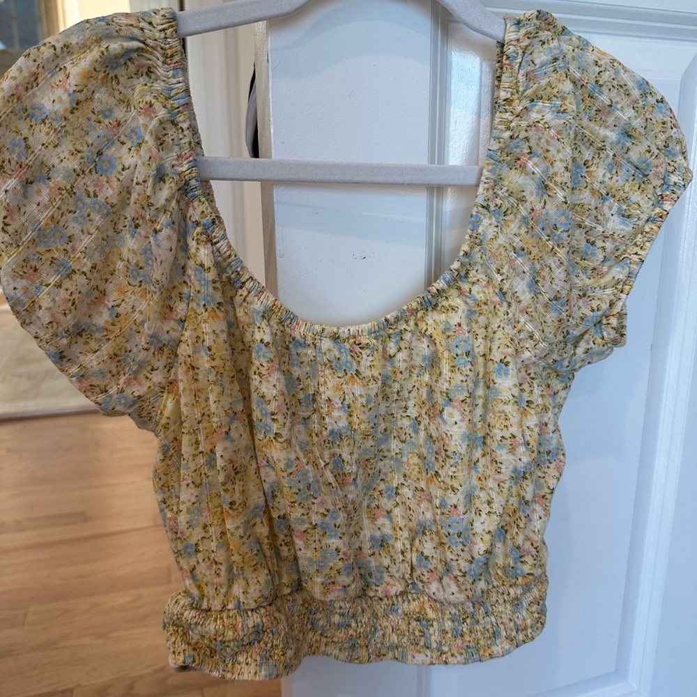 American Eagle Outfitters Yellow Floral Blouse